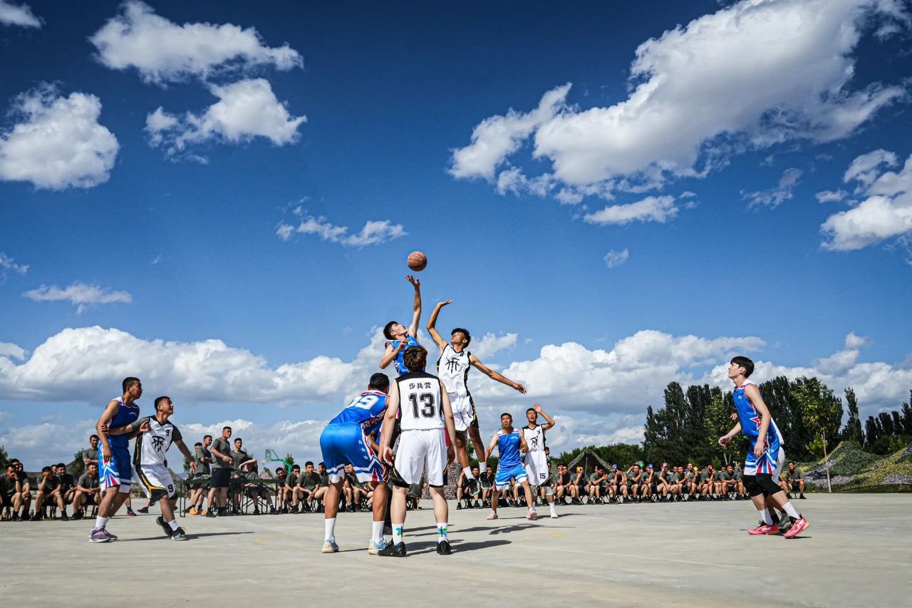 哈里伯顿两双步行者主场大胜猛龙