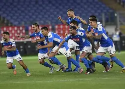 开元棋牌app下载地址-欧国联比赛中的球员拼尽全力,不辱使命的是谁