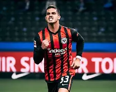 开元棋牌APP-法兰克福客场逆转成功,取得关键胜利的原因